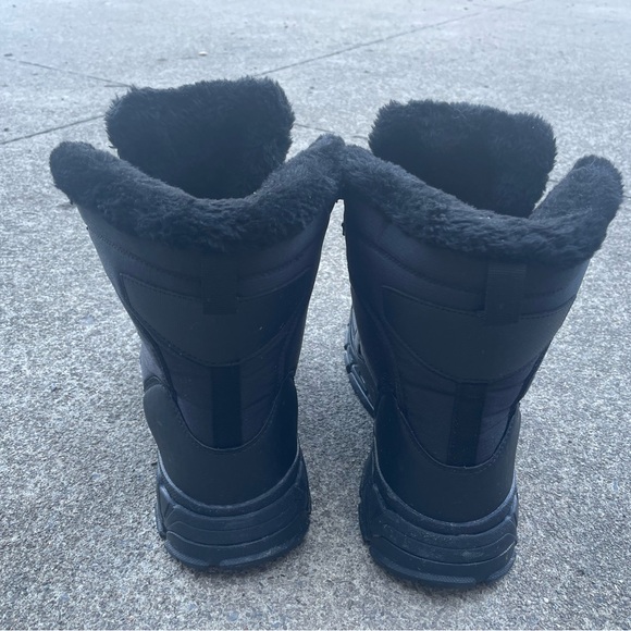 Shulook fleece lined waterproof boots - size 10.5 - Picture 3 of 7